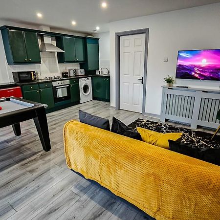 Modern City Centre Apartment Белфаст Экстерьер фото