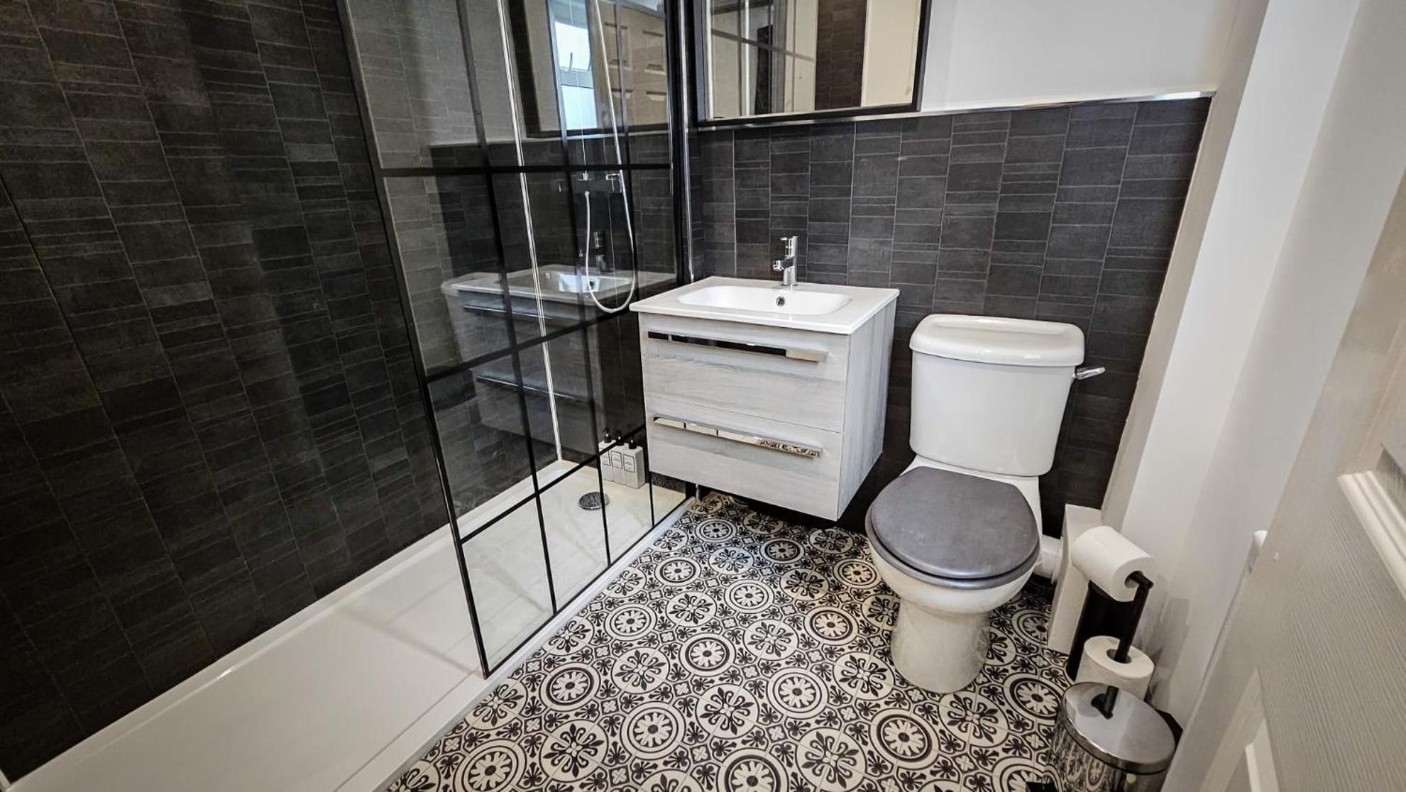 Modern City Centre Apartment Белфаст Экстерьер фото